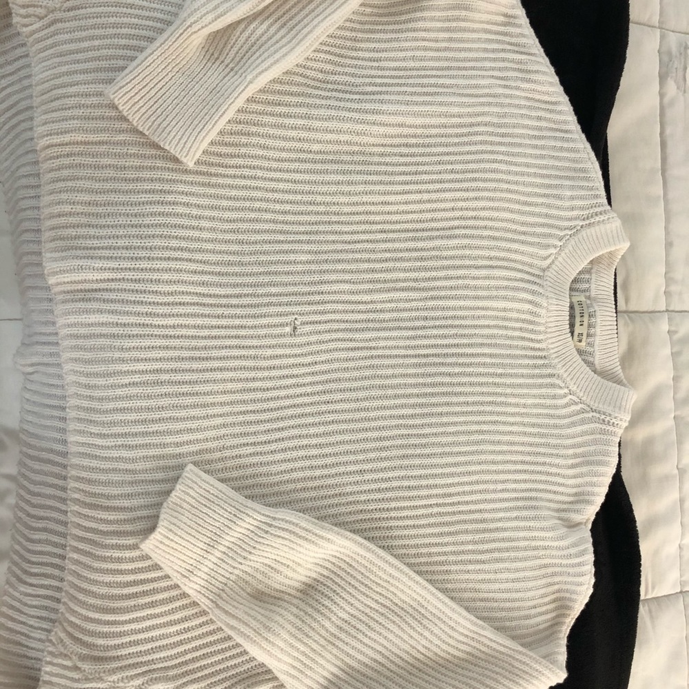 Cotton on xs boxy white sweater